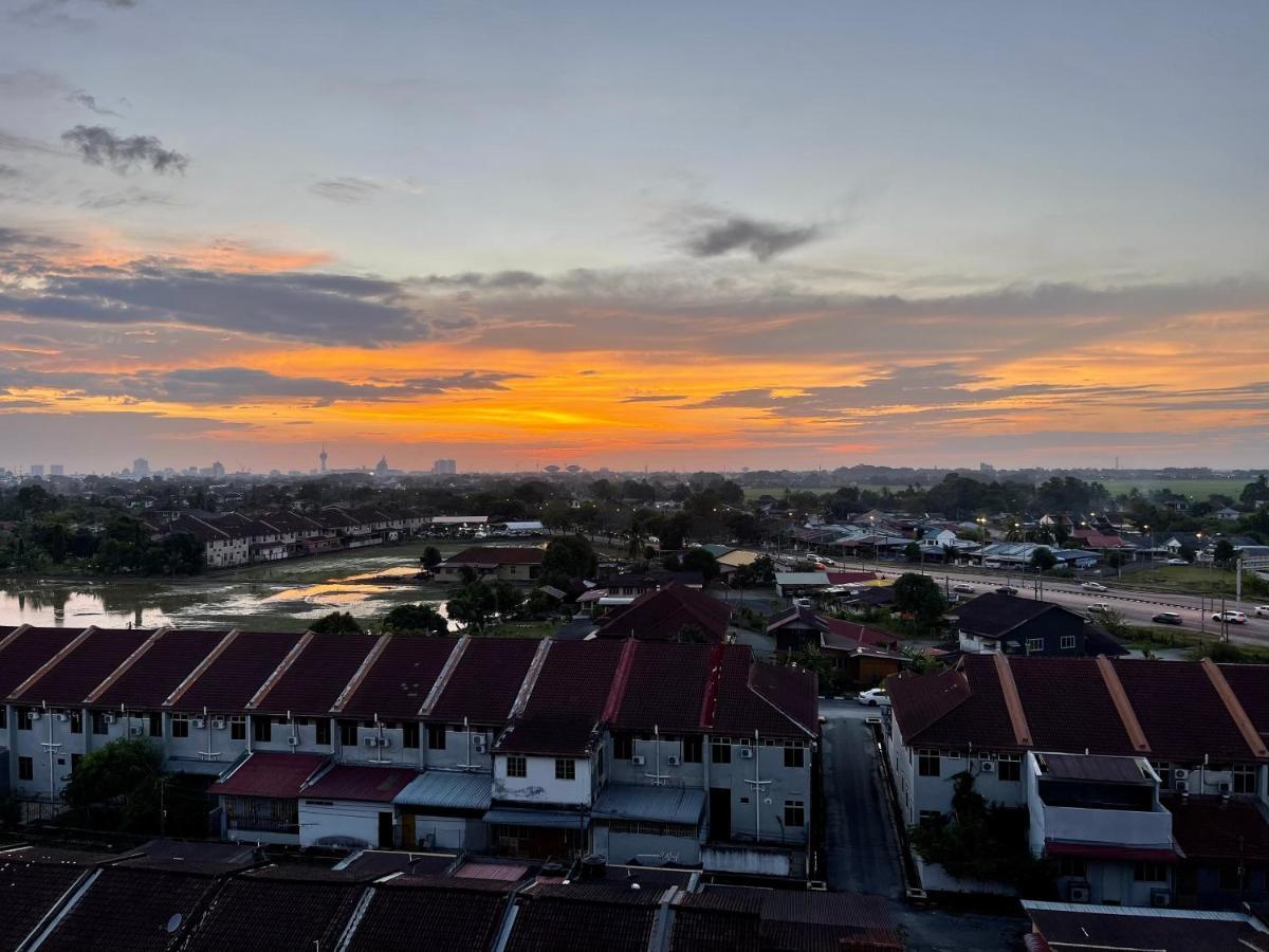 Condo 2-10 Imperio Professional Suite Alor Setar Kültér fotó